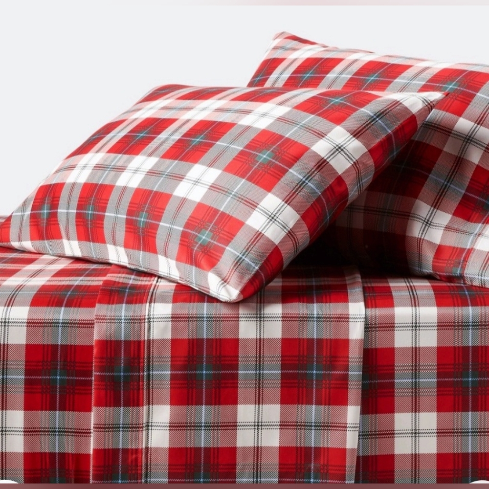 NWT Threshold Full 400 Thread Count Performance Holiday Sheet Set Red Plaid